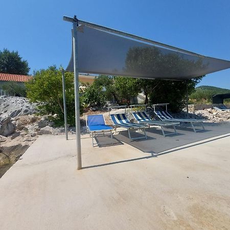 Apartments By The Sea Zuronja, Peljesac - 13202 Putniković Dış mekan fotoğraf