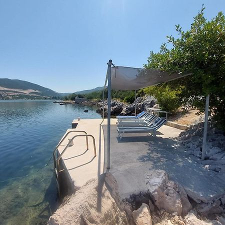 Apartments By The Sea Zuronja, Peljesac - 13202 Putniković Dış mekan fotoğraf