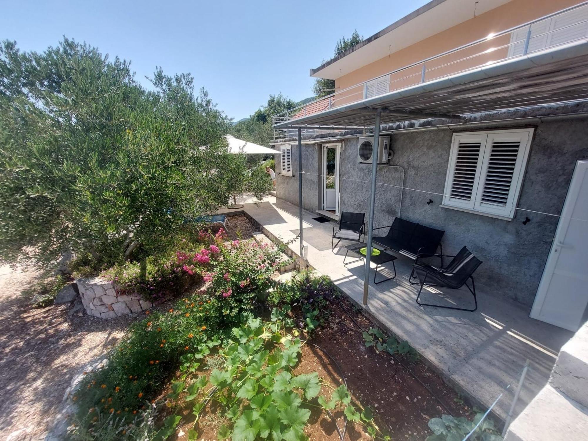 Apartments By The Sea Zuronja, Peljesac - 13202 Putniković Dış mekan fotoğraf